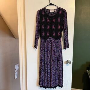 Vintage passports by pier 1 imports black blue and red paisley print midi dress